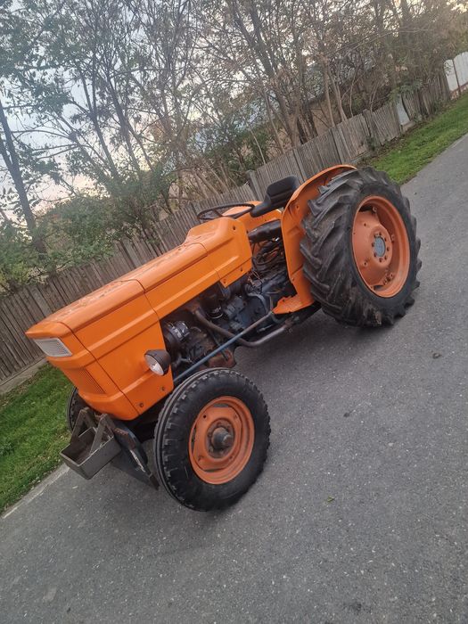 Vând Tractor Fiat 45 cp