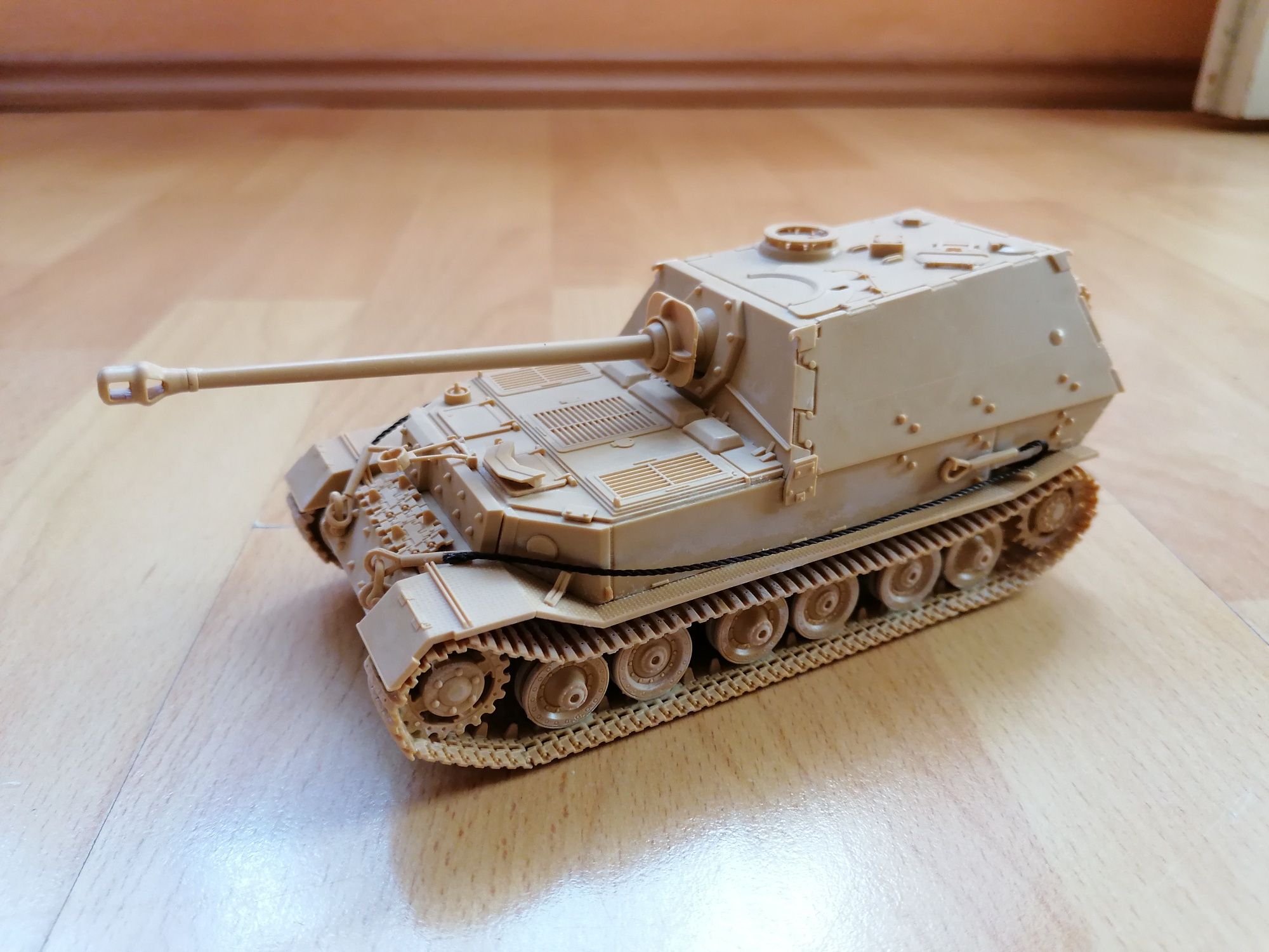 Модели на танкове 1/48