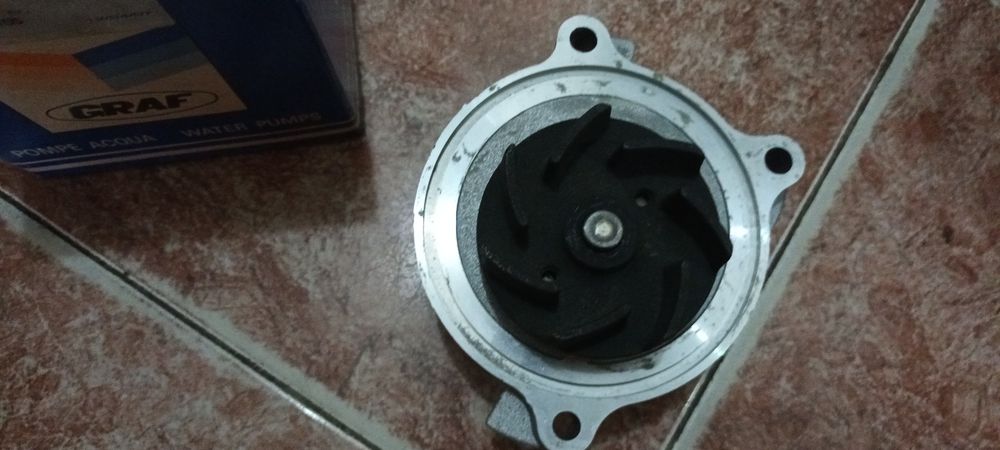 Vand Pompa apa,NOUA,vw T4,crafter,Lt,volvo