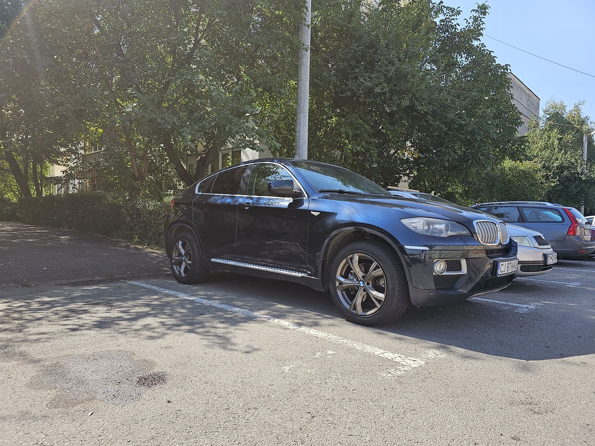 BMW X6 an 2012 luna 9