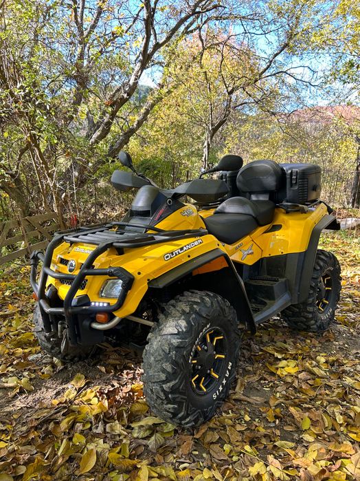 Vând Can Am 800r