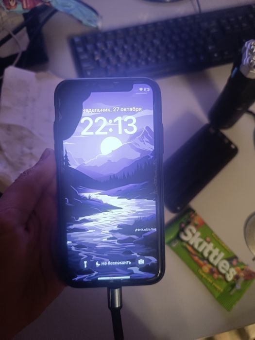 Продам айфон х описание