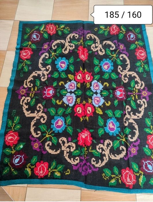 Cuvertura tesuta manual