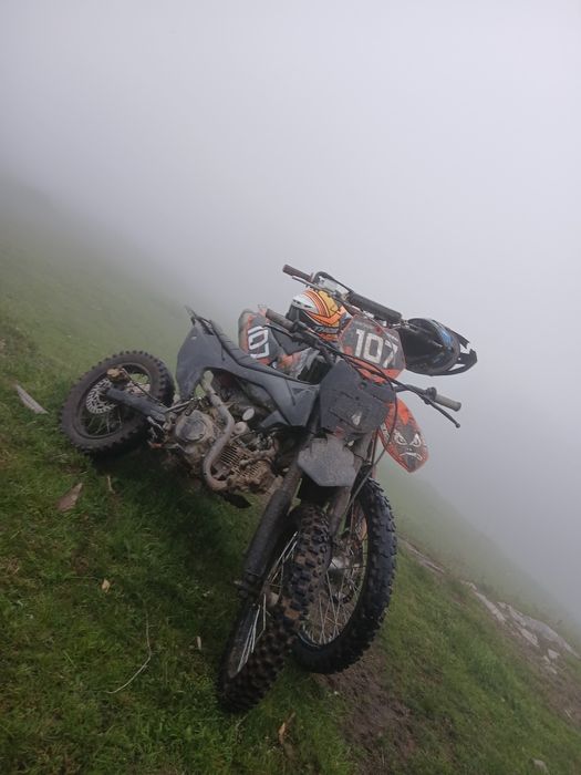 Vând cross 125cc