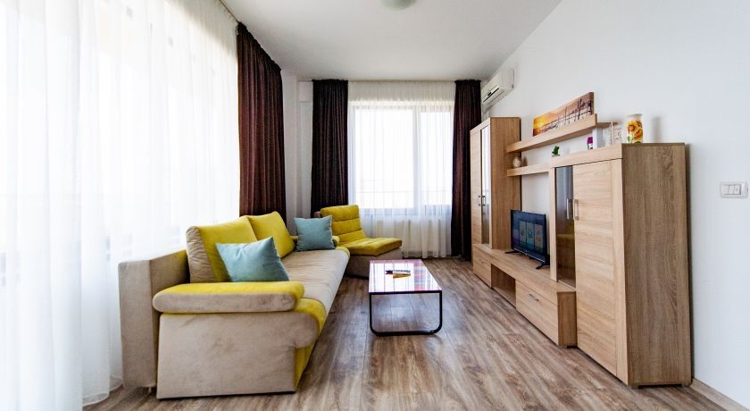 Inchiriez apartatment 2 camere mare spatios in Summerland Mamaia.