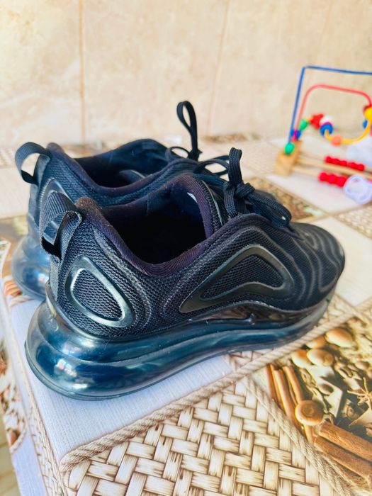Vand Incaltaminte Nike W AIR MAX 720 nr 38 sunt noi