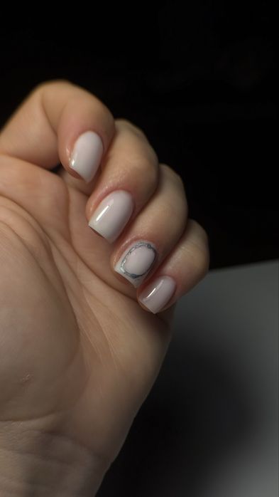Manichiura cu gel/ oja semipermanenta / tipsuri
