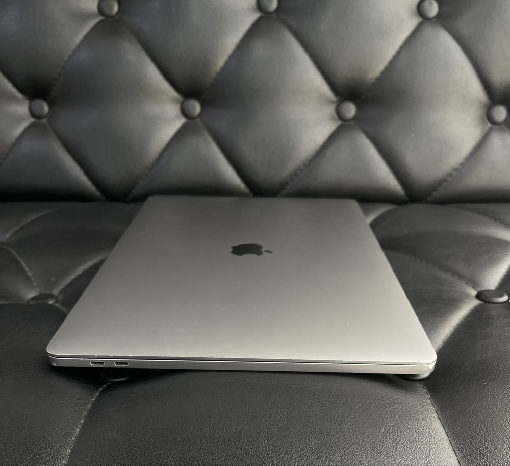 Apple MacBook Pro 16inch 2019 года в хорошем состоянии
