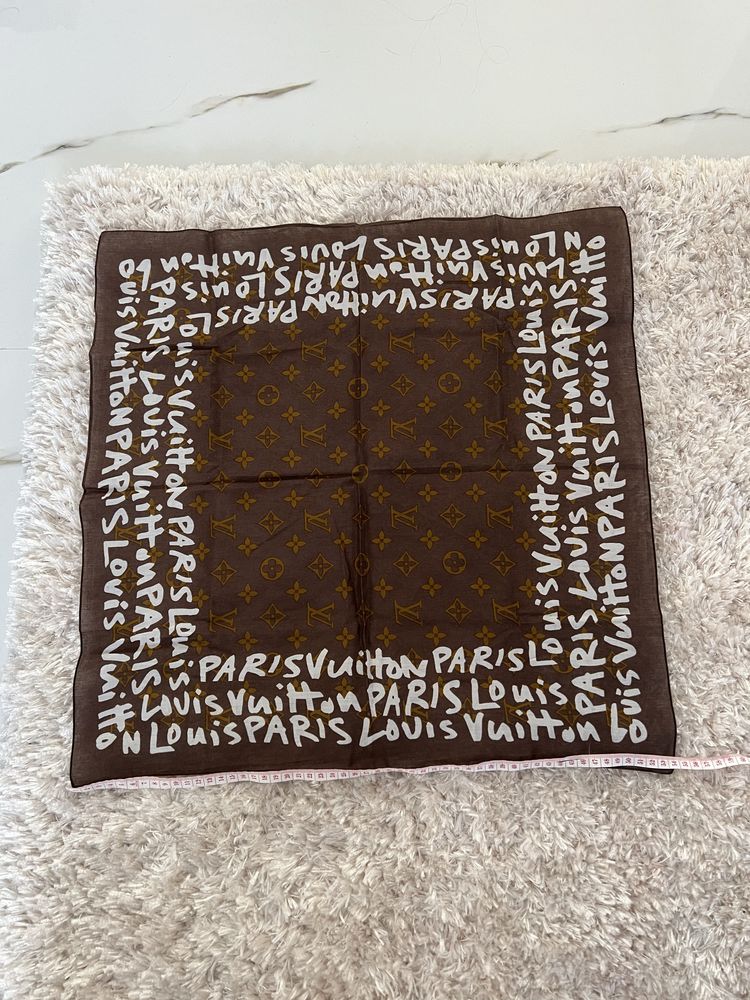 Esarfa Louise Vuitton