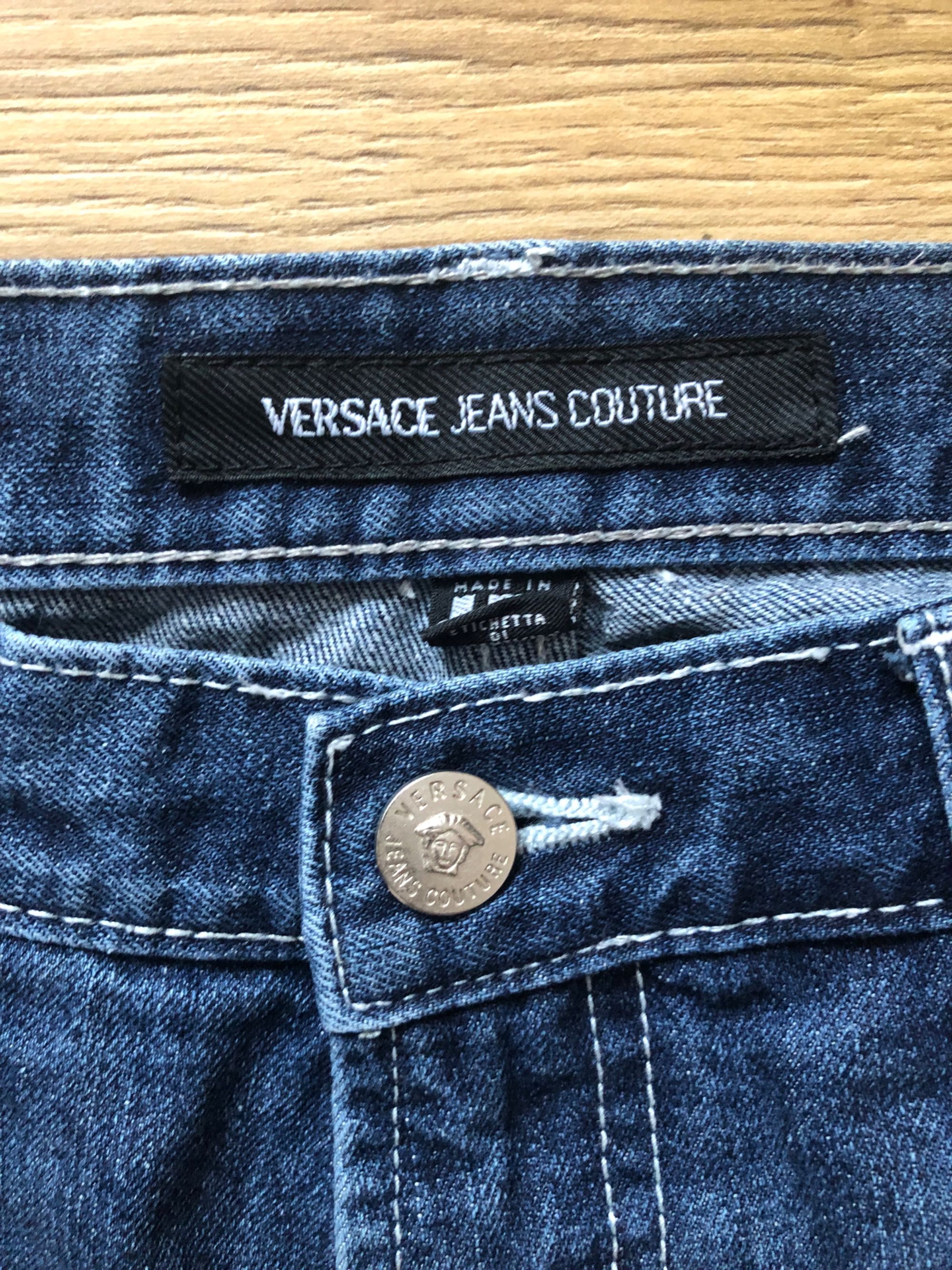 GIANI VERSACE- pantaloni scurti pentru barbati