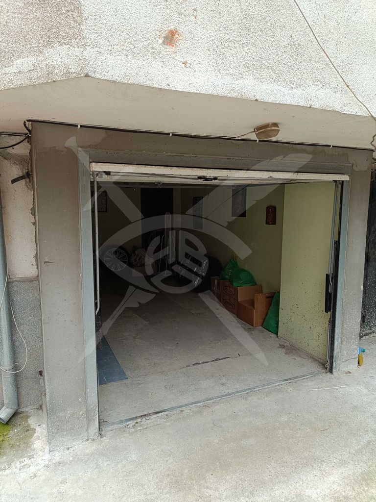 Продава се Гараж / Паркомясто в Бургас, Възраждане - 20 кв.м за 1850 €/кв.м - Снимка #1
