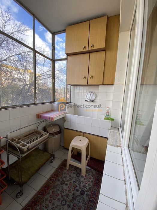 Продава се Тристаен апартамент в Пловдив, Кършияка - 92 кв.м за 2011 €/кв.м - Снимка #6