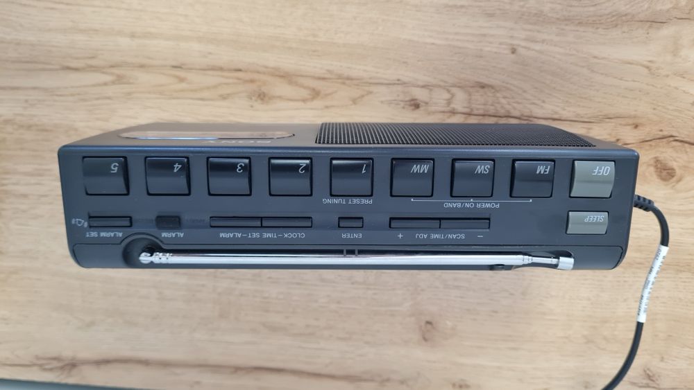 Sony ICF-M400S портативно цифрово радио