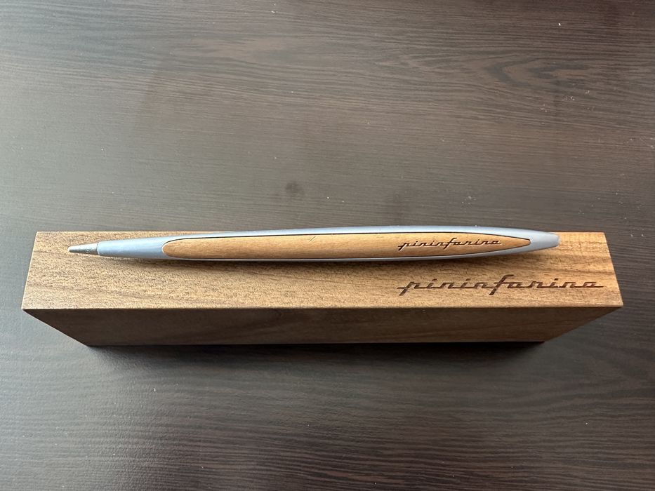 Pininfarina вечна писалка CAMBIANO