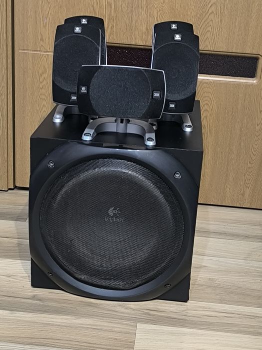 Vand Logitech Z 5500