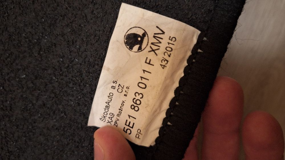 covorase mocheta skoda octavia 3