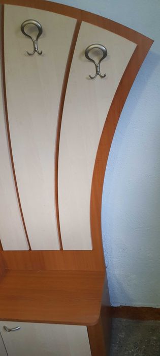 Портманто,шкаф за обувки и огледало