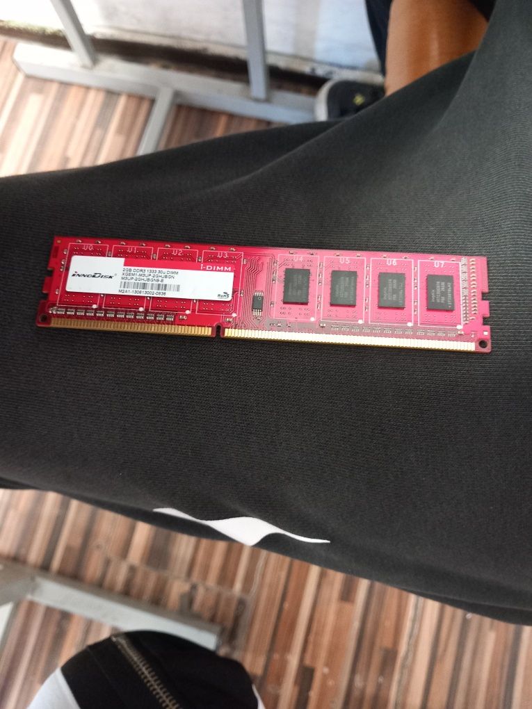 Vand 2gb de ram, nu schimb