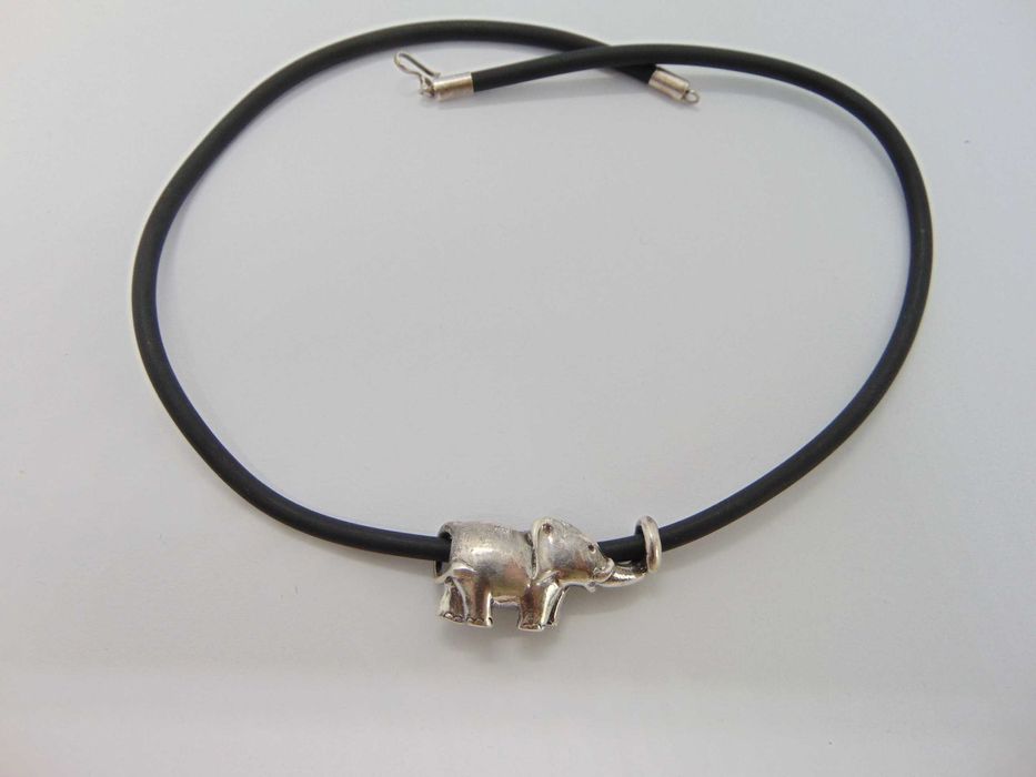 Colier din silicon cu pandantiv elefant din argint