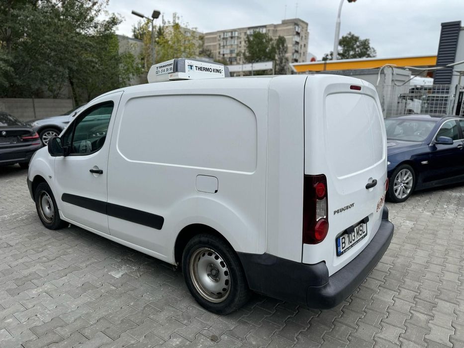 Peugeot partner spatiu de depozitare refrigerat