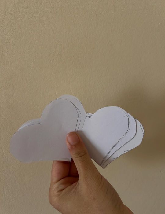 Ръчна изработка на писма и сърчица с послания