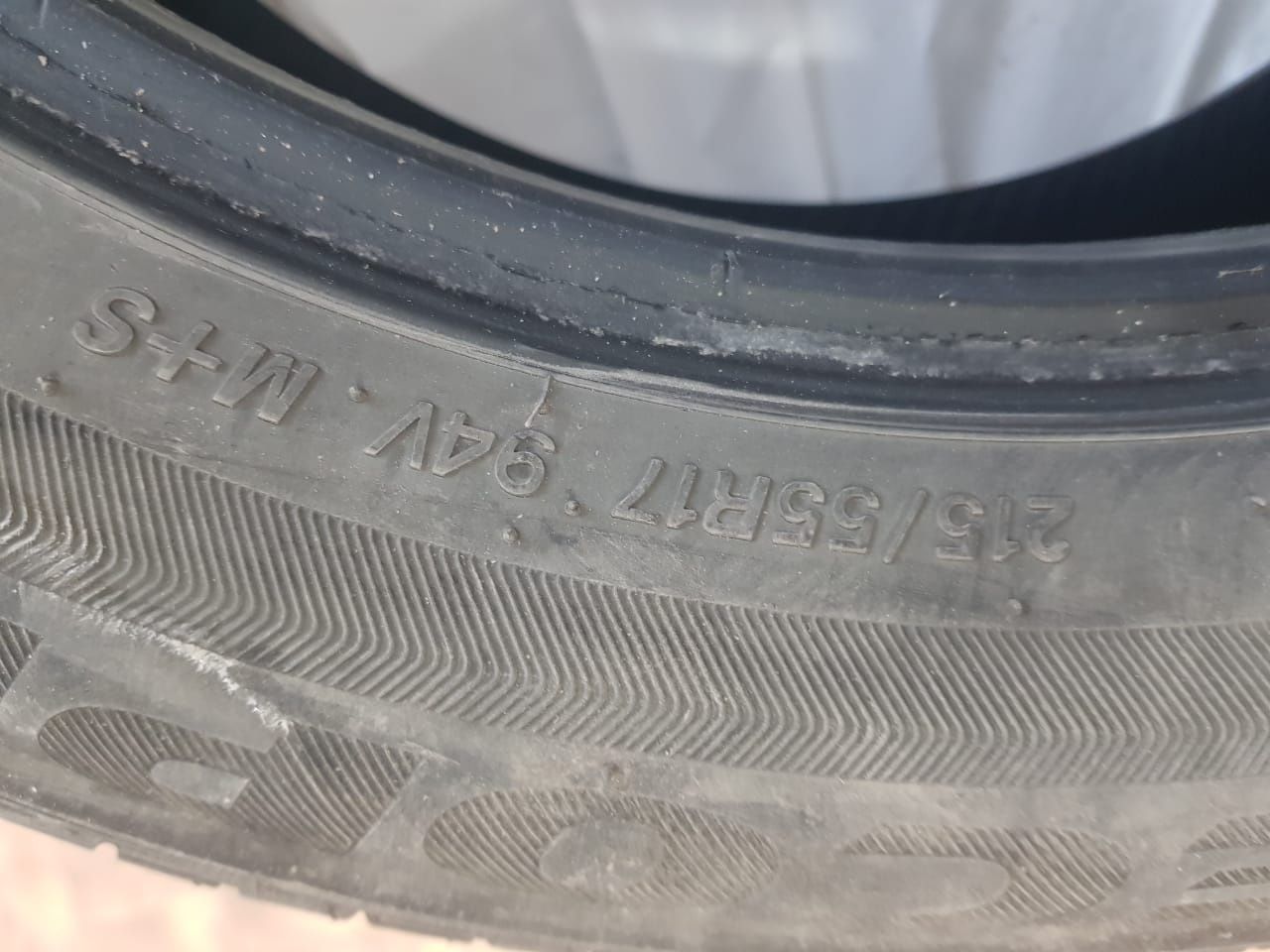 Шины Bridgestone 215/55/17.