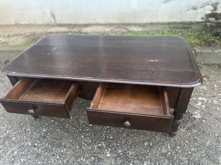 Холна маса с две чекмеджета