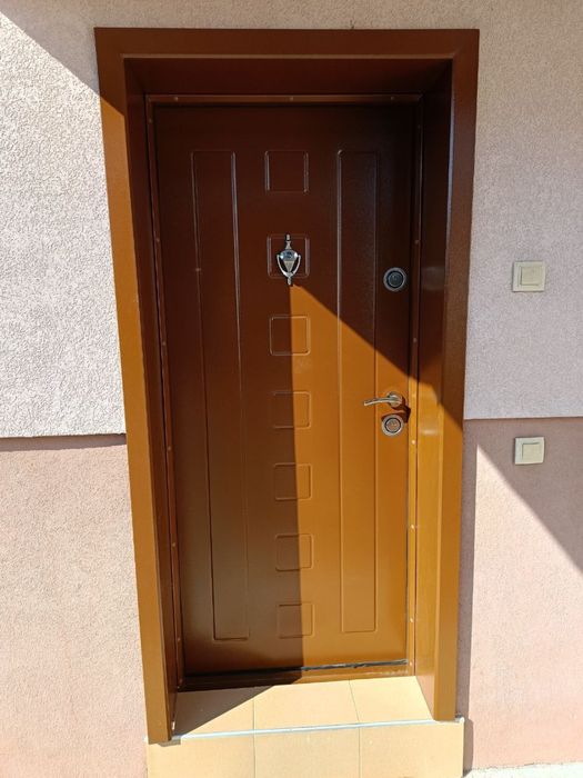 Блиндирана входна врата ATMO T 712