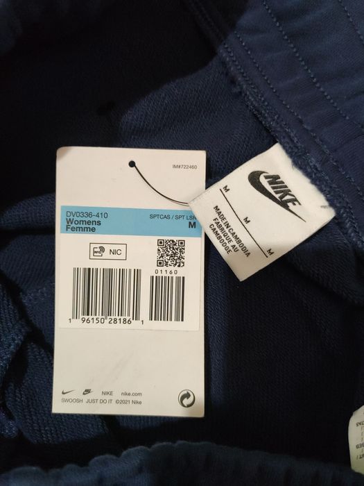Pantaloni dama Nike mărimea M/L loose fit