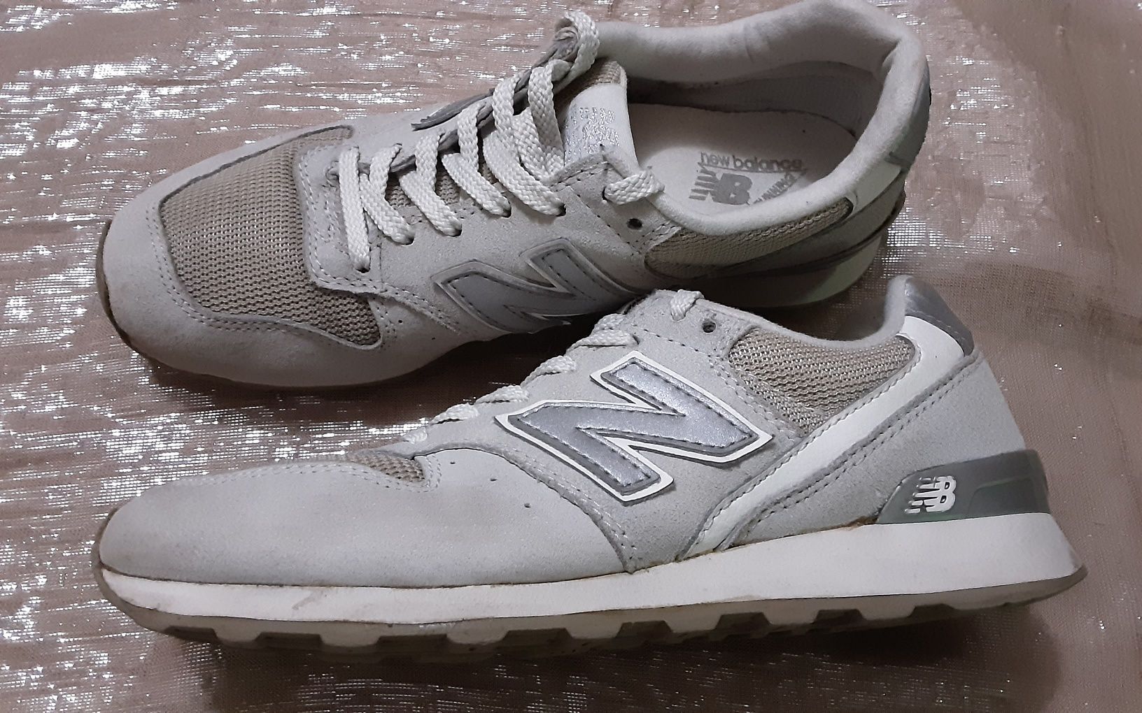 (37) NEW BALANCE 996 дамски маратонки в цвят екрю