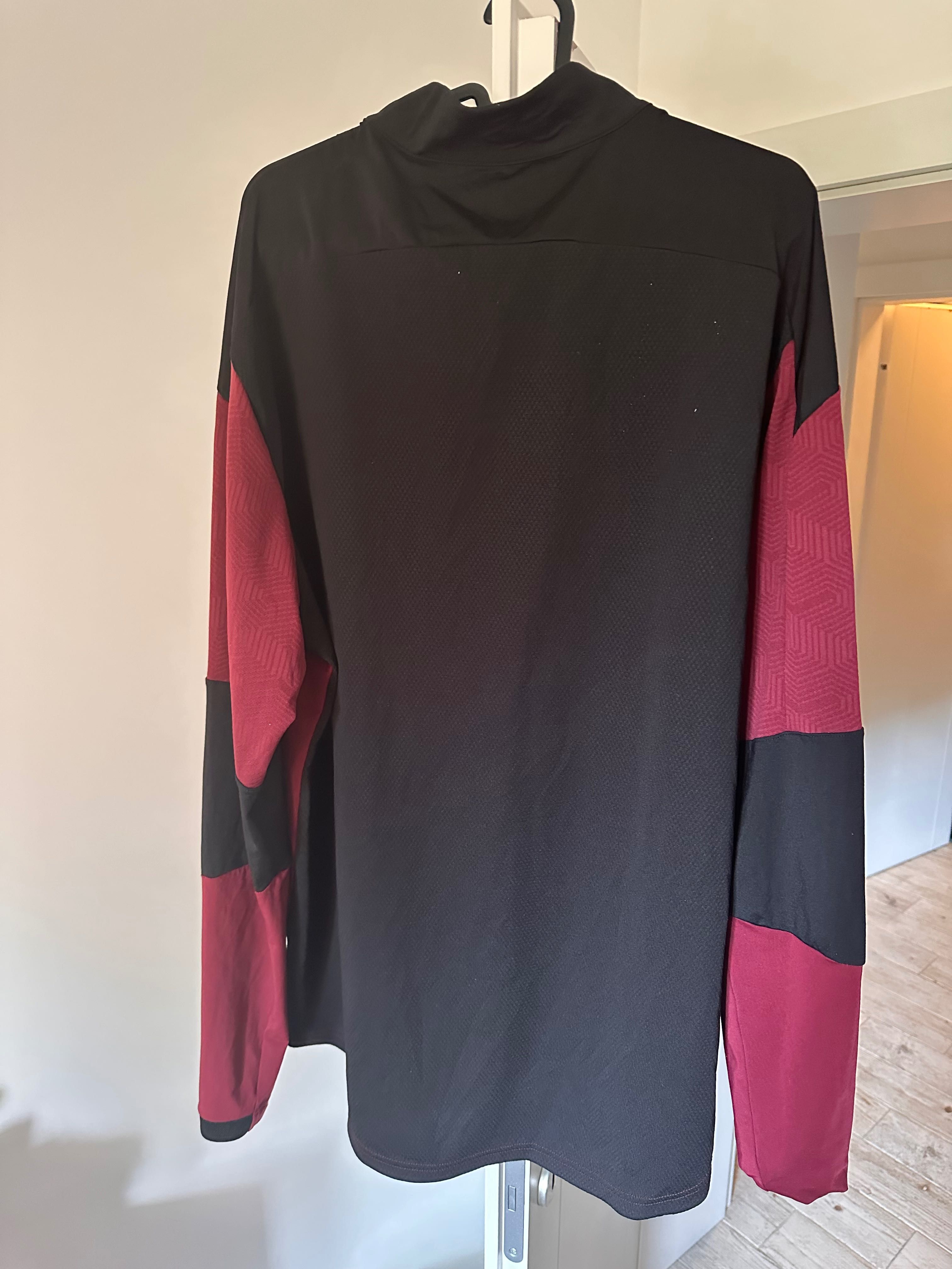 Продавам 2 анцуг горнища Puma на AC Milan и Italia
