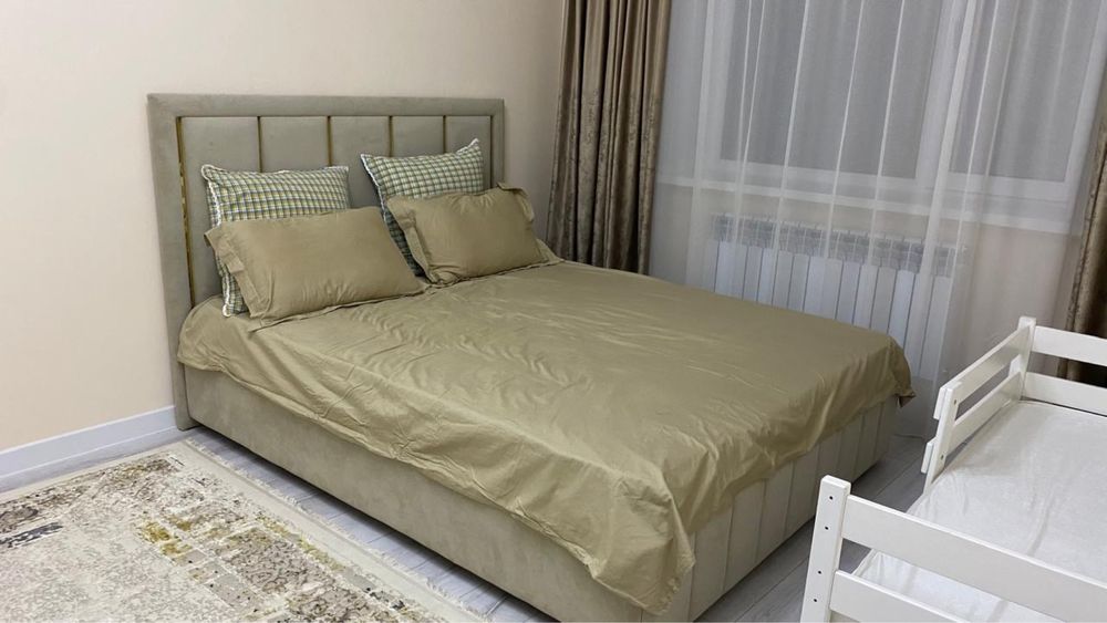 Кровать двухспальная