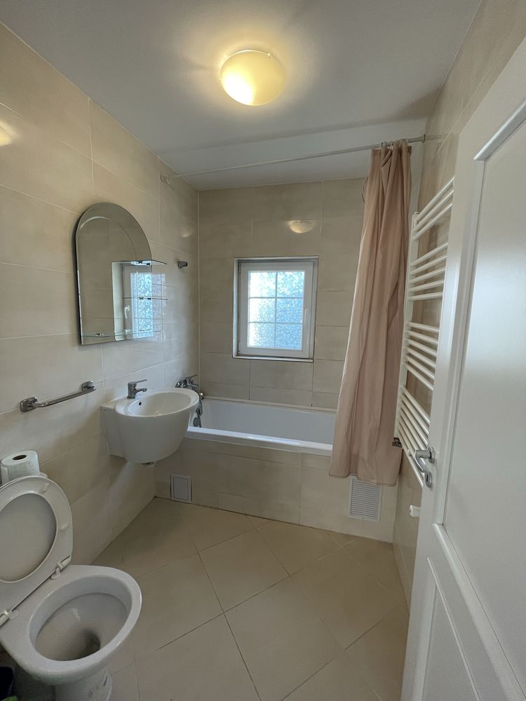 Apartament cu 3 camere si 160mp teren in proprietate Dumbravita