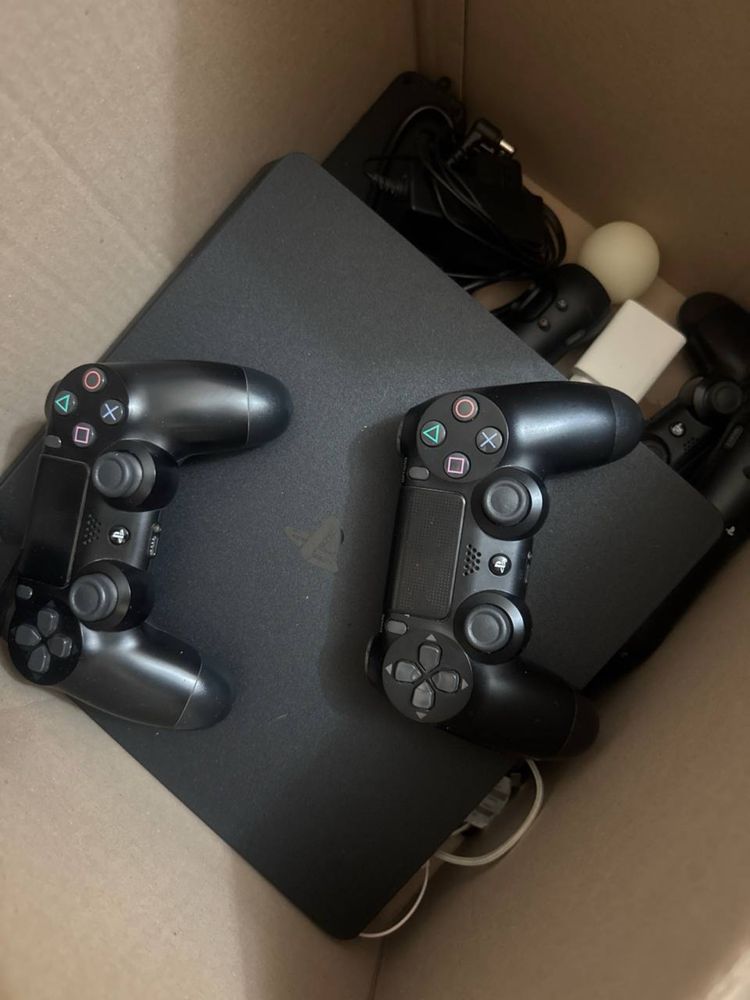Playstation 4 & PS VR