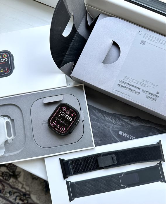 Apple iWatch Ultra 2 Black Titanium 49mm