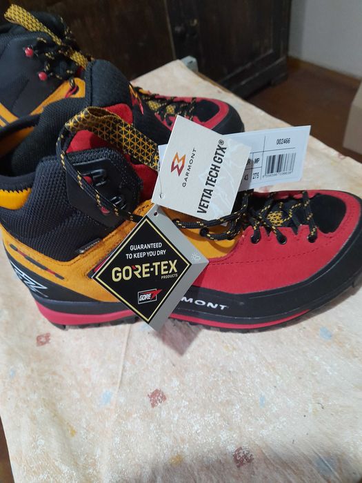 Продавам нови спортни обувки, Garmont, размер 43, внос от Швейцария.