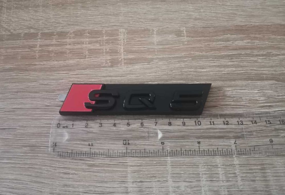 Предна решетка черна емблема Audi SQ5