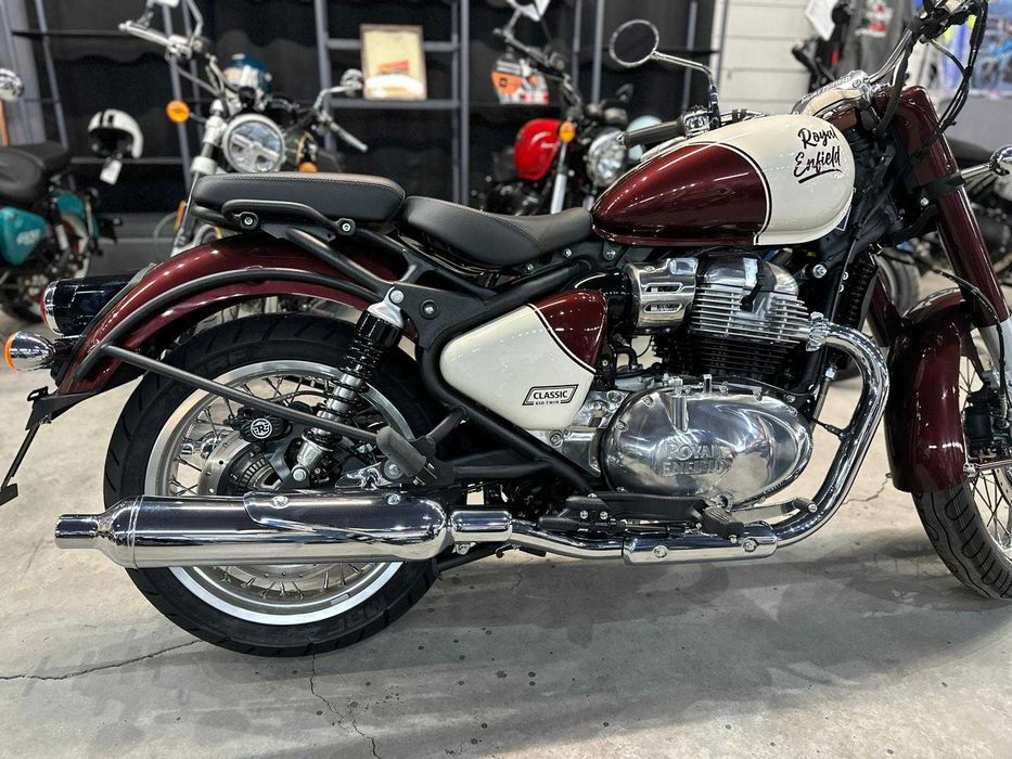 Royal Enfield Classic 650 2025 - PROMO by EST BIKE