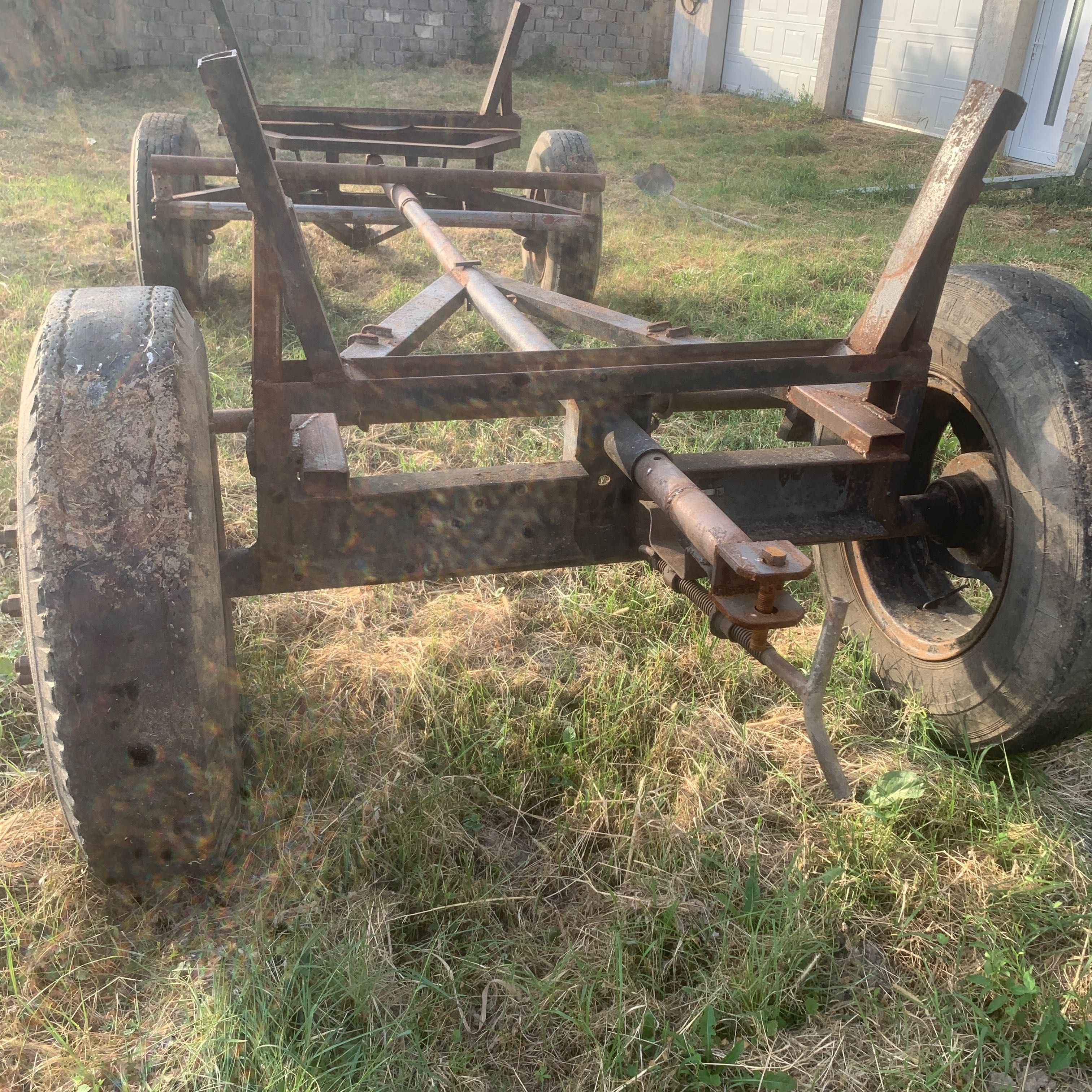 Caruță pentru tractor