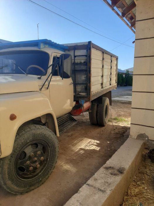 Gaz 53 yili 1983 sotiladi narxi 80.milyon