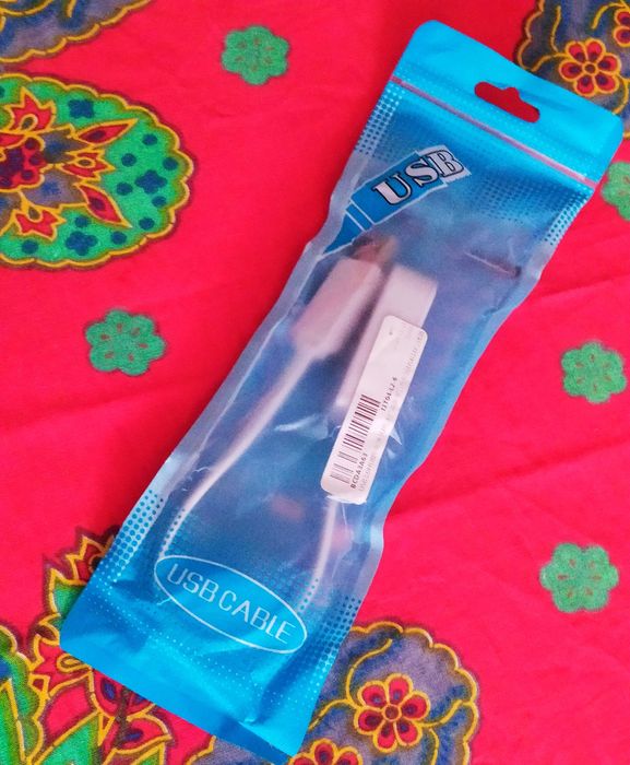 НОВО! USB -2 в 1- кабел и разклонител