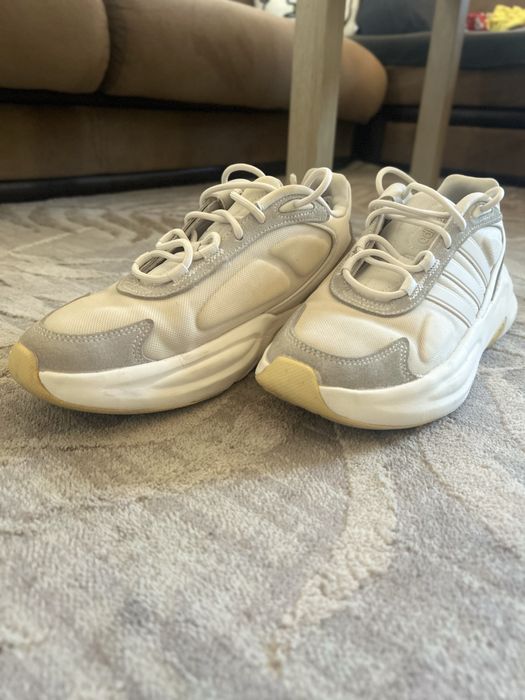 Маратонки Adidas 39