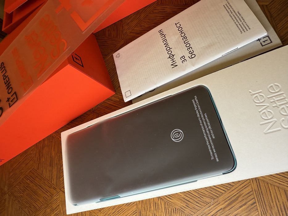 OnePlus 8T перфектен