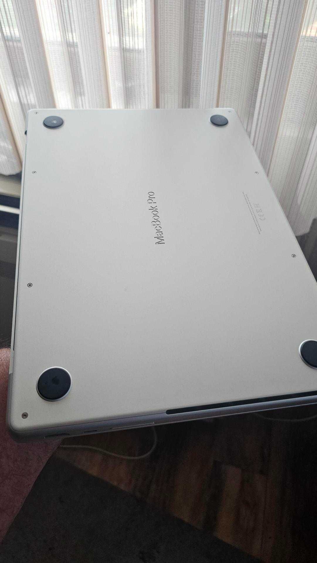 MacBook Pro 14" (A2442, 2021) – M1 Max,  64 GB RAM, 1 TB SSD