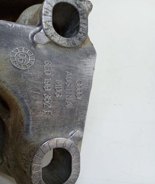 Suport bara stabilizatoare 8E0199352F Audi A4 B6 seria