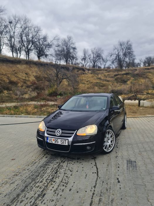 Vând Volkswagen Jetta 1.9