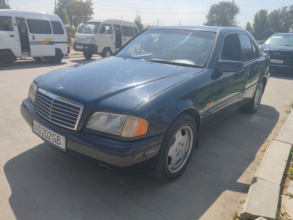 Mersedes w 202 c 180