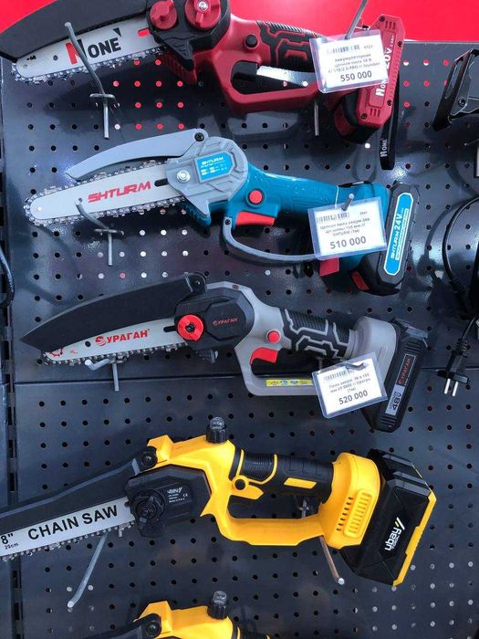 Akkumulyatorli zanjirli pilla Аккумуляторная цепная пила UBAY-208BL