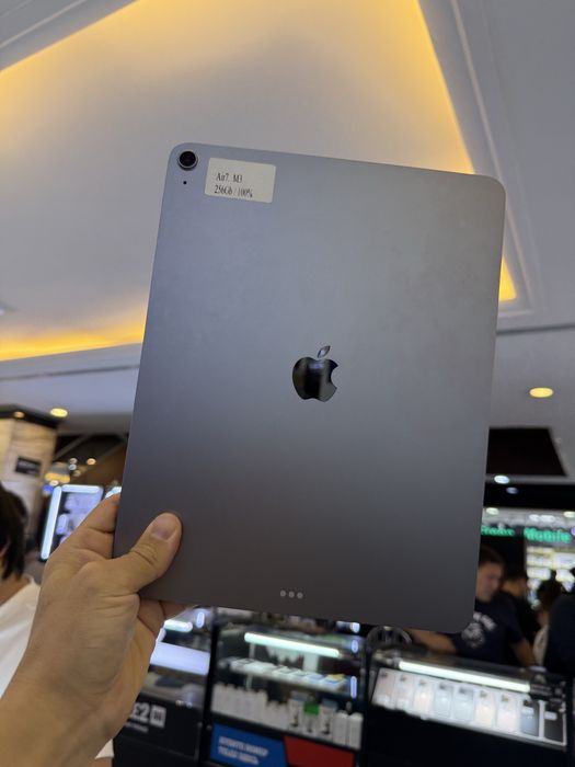 Продам IPad Air 7 M3 13 256Gb Wi-Fi 100%