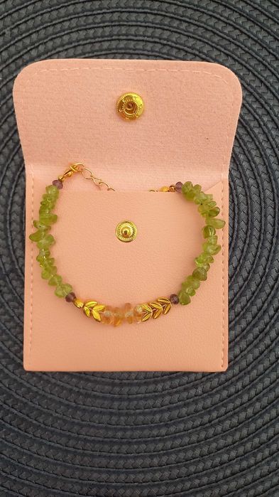 Bratara din cristale semipretioase de Peridot